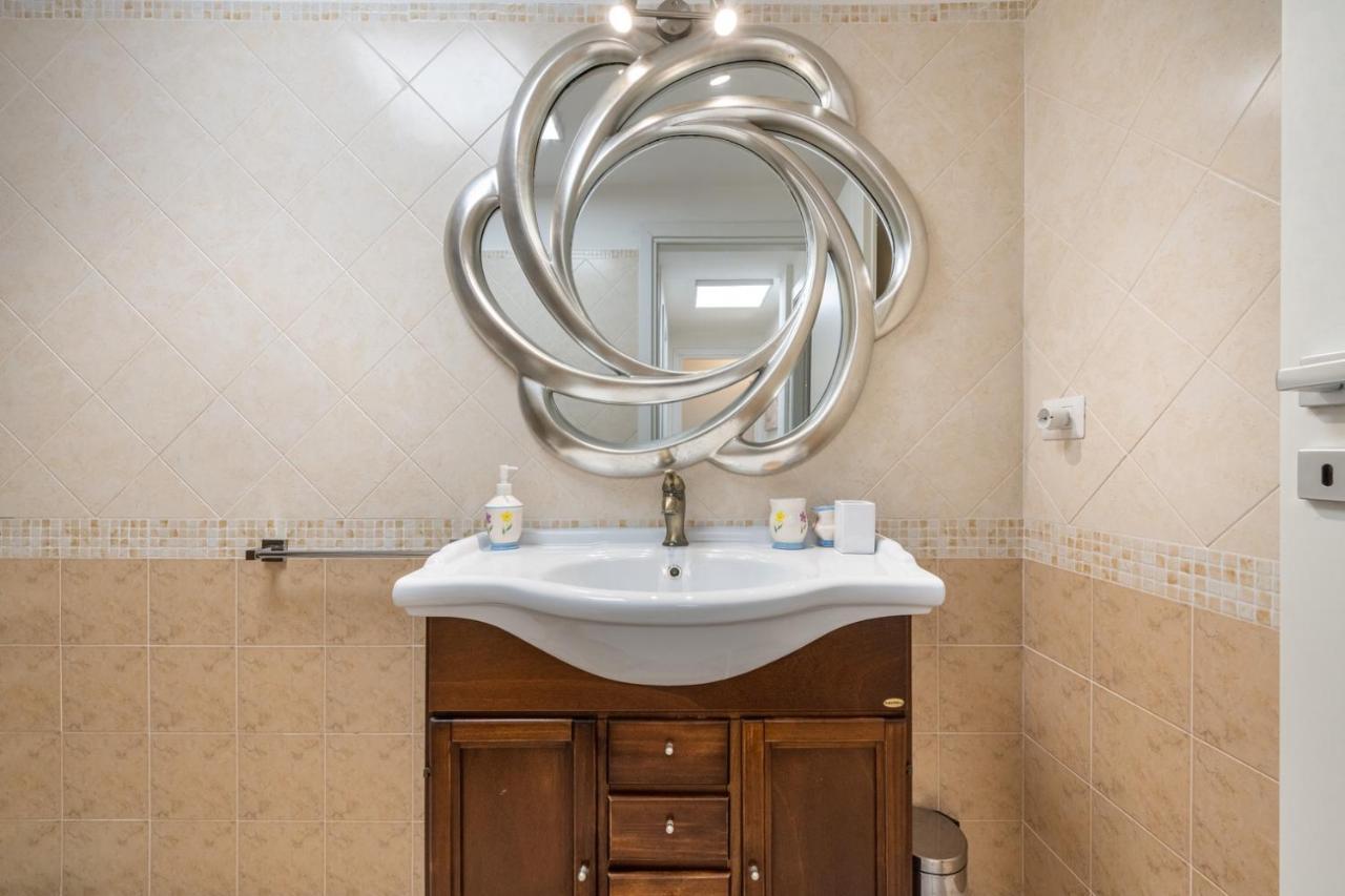 Villa Acquamarina Semi Detached Villa With Private Pool And Wifi トッレ・デッレ・ステッレ エクステリア 写真
